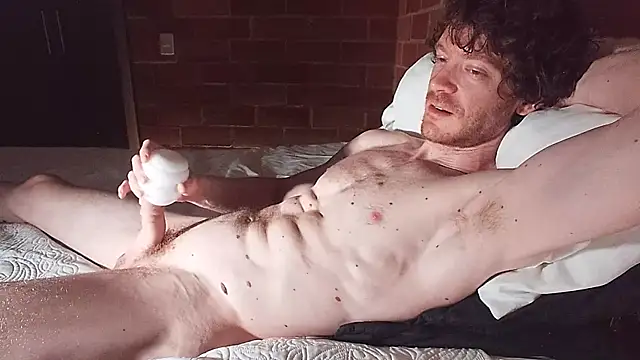 Snapshot of warrenkener chatting on 10.09.25 warrenkener online show from 10.09.25