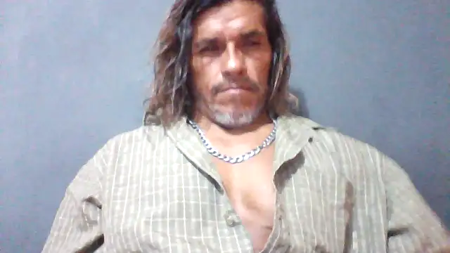 Snapshot of kvr27 chatting on 05.13.26 kvr27 online show from 05.13.26