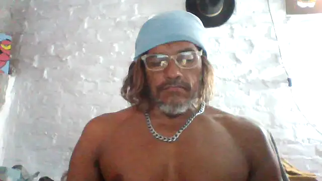 Snapshot of kvr27 chatting on 05.26.26 kvr27 online show from 05.26.26