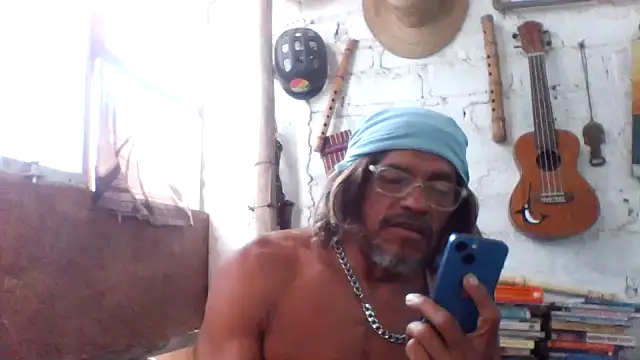 Snapshot of kvr27 chatting on 05.28.26 kvr27 online show from 05.28.26
