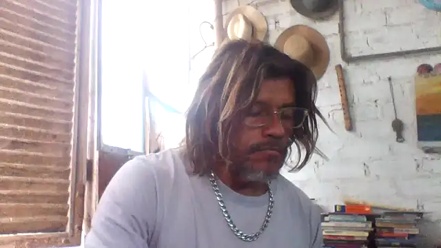 Snapshot of kvr27 chatting on 06.06.26 kvr27 online show from 06.06.26