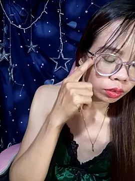 Snapshot of __Mai-love19__ chatting on 10.19.25 Mai-love19 online show from 10.19.25