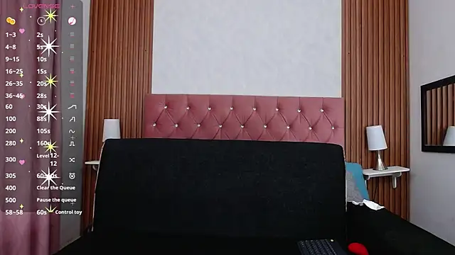 gisellsaenz online show from 04.30.26