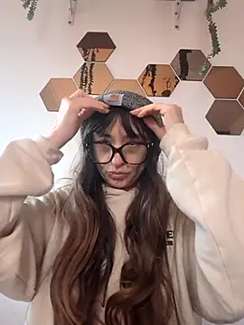 xgabyenlalunax online show from 11.28.25