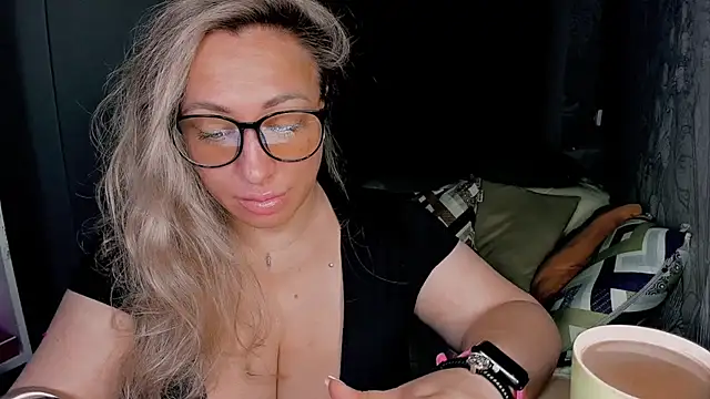 CumOnMy Tits online show from 11.12.25