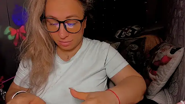 CumOnMy Tits online show from 12.18.25