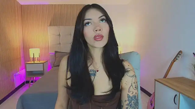 Baby Venuss online show from 06.25.26