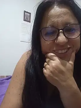 Snapshot of valeriapinter chatting on 07.21.26 valeriapinter online show from 07.21.26