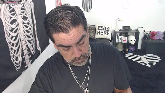 soyelcarlitos  online show from 06.01.26