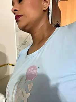 Snapshot of sofia_xxx02 chatting on 12.01.25 sofia xxx02 online show from 12.01.25