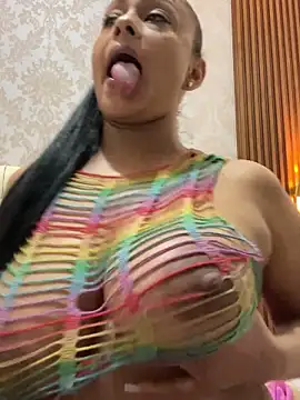 Snapshot of sofia_xxx02 chatting on 12.02.25 sofia xxx02 online show from 12.02.25