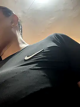 Snapshot of sofia_xxx02 chatting on 12.22.25 sofia xxx02 online show from 12.22.25