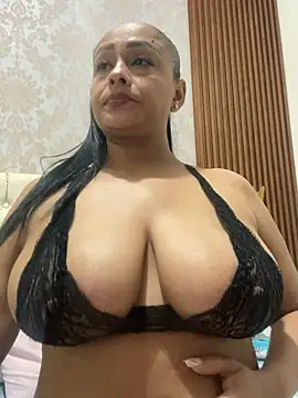 Snapshot of sofia_xxx02 chatting on 02.13.26 sofia xxx02 online show from 02.13.26