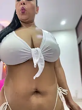 Snapshot of sofia_xxx02 chatting on 06.27.26 sofia xxx02 online show from 06.27.26