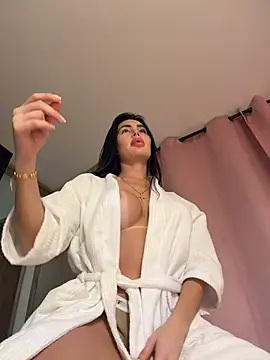 Snapshot of nelumbonucifera chatting on 12.16.25 nelumbonucifera online show from 12.16.25