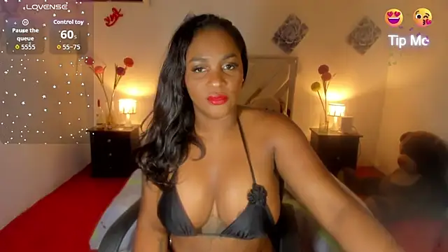 Snapshot of Miagrace chatting on 11.10.25 Miagrace online show from 11.10.25