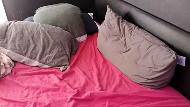 McPherson72 online show from 04.08.26