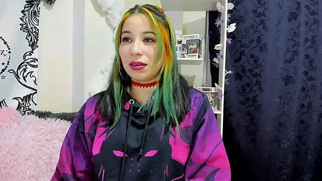 Snapshot of Laughing_Naty chatting on 01.21.25 Laughing Naty online show from 01.21.25