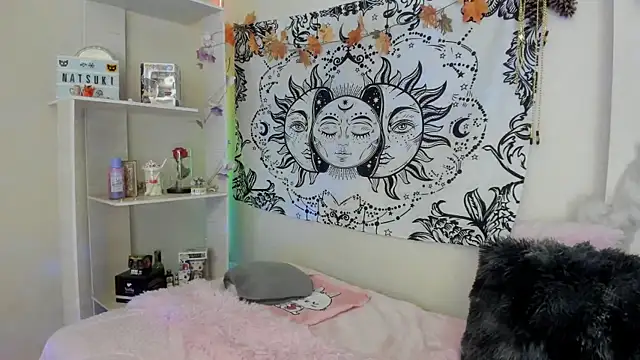 Snapshot of Laughing_Naty chatting on 09.23.25 Laughing Naty online show from 09.23.25