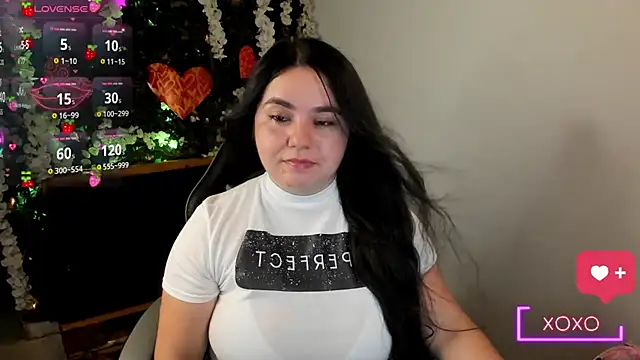 Snapshot of ainohacarter_89 chatting on 03.17.26 ainohacarter 89 online show from 03.17.26